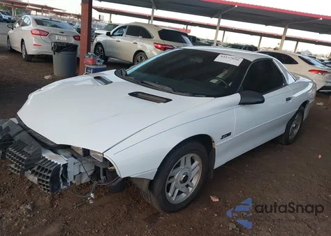 1996 Chevrolet Camaro Z28 z USA, uszkodzony, nr VIN 2G1FP22P4T2128698